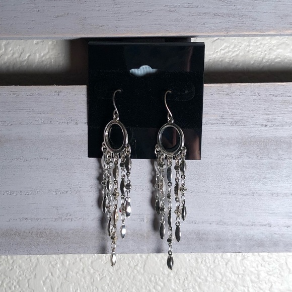 Silver color dangle earrings - Picture 2 of 2